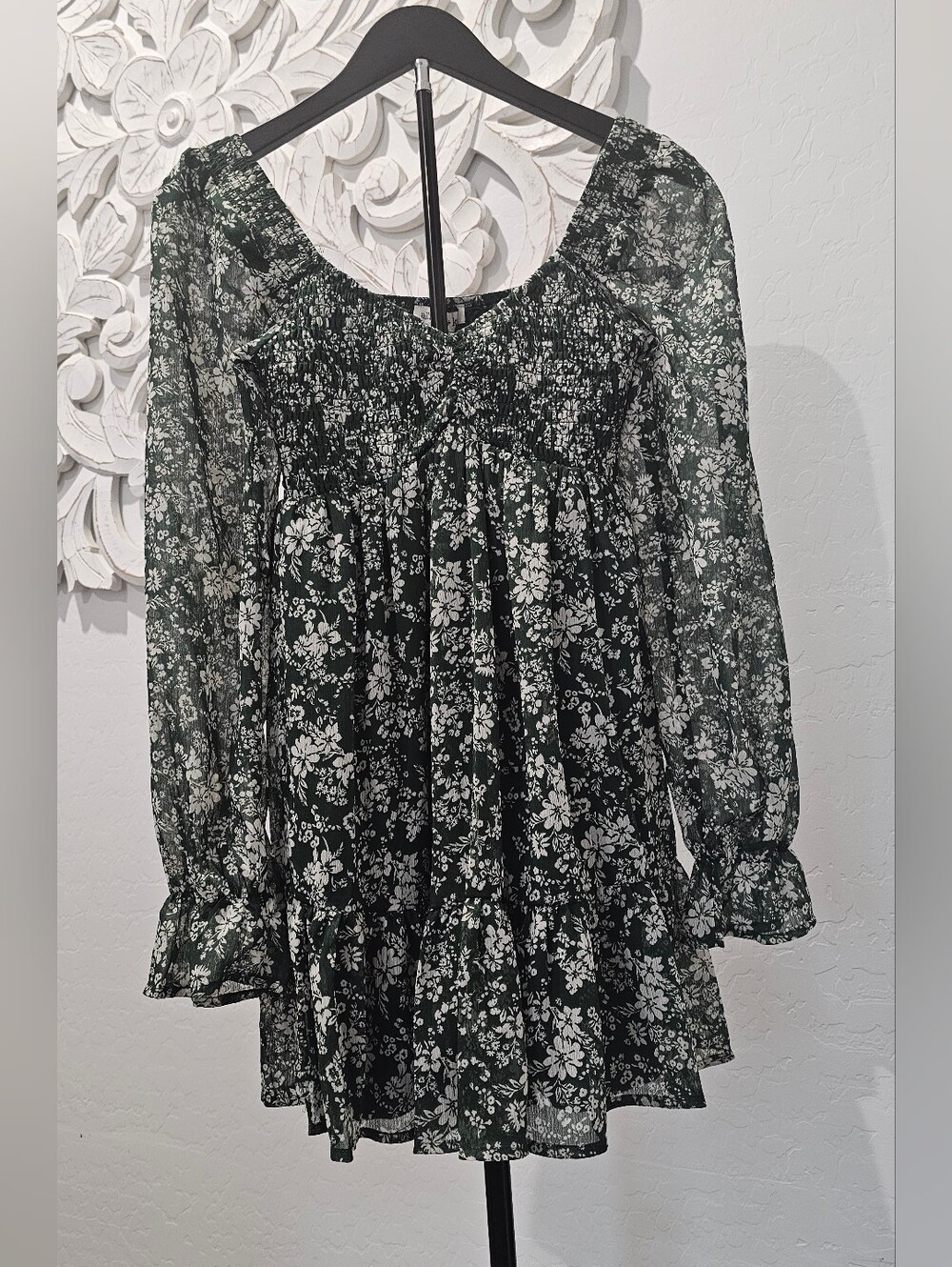Allison & Kelly Floral Long Sleeve Mini Dress w/Smocked Bodice Women's Sz XS NWT